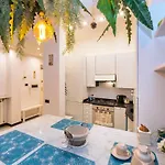 Holly House Apartamento