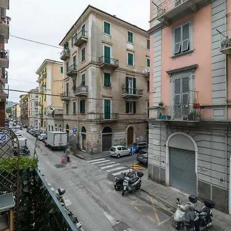 Holly House Appartamento *