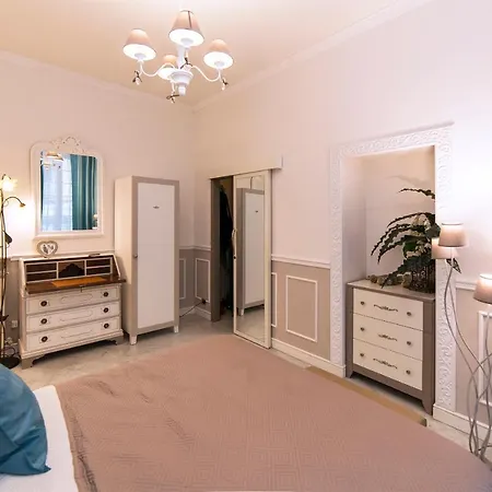 Holly House Apartament