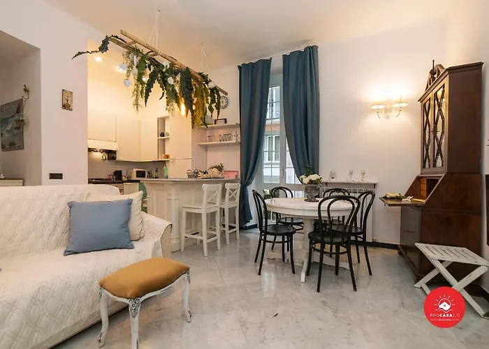 Apartment Holly House