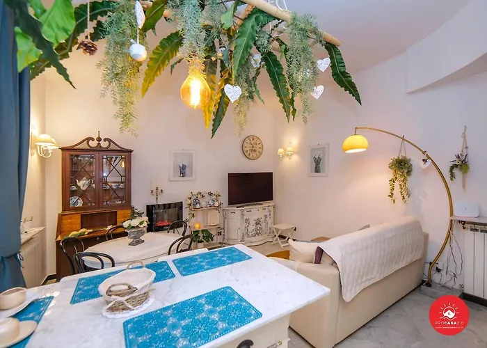 Holly House Apartment